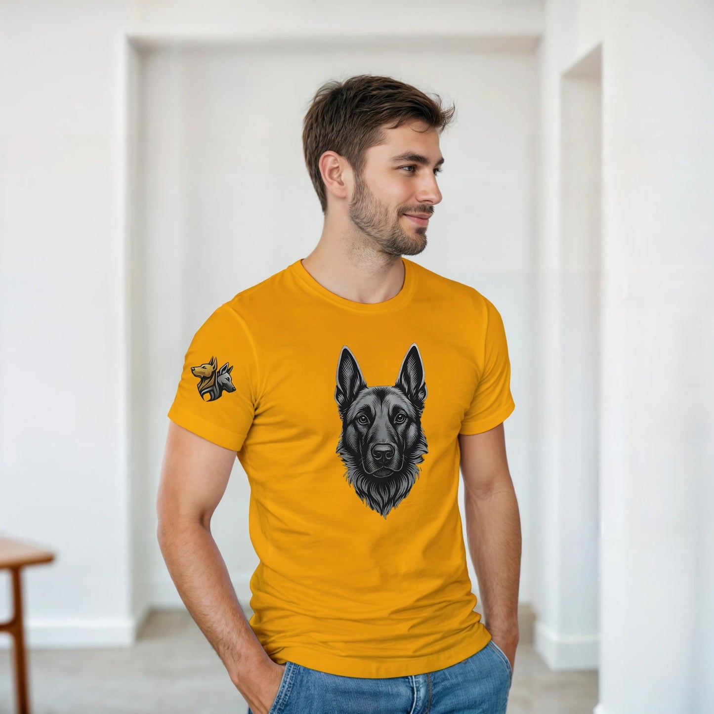 T-shirt adulte unisexe épais ras du cou jaune tête Malinois argentée