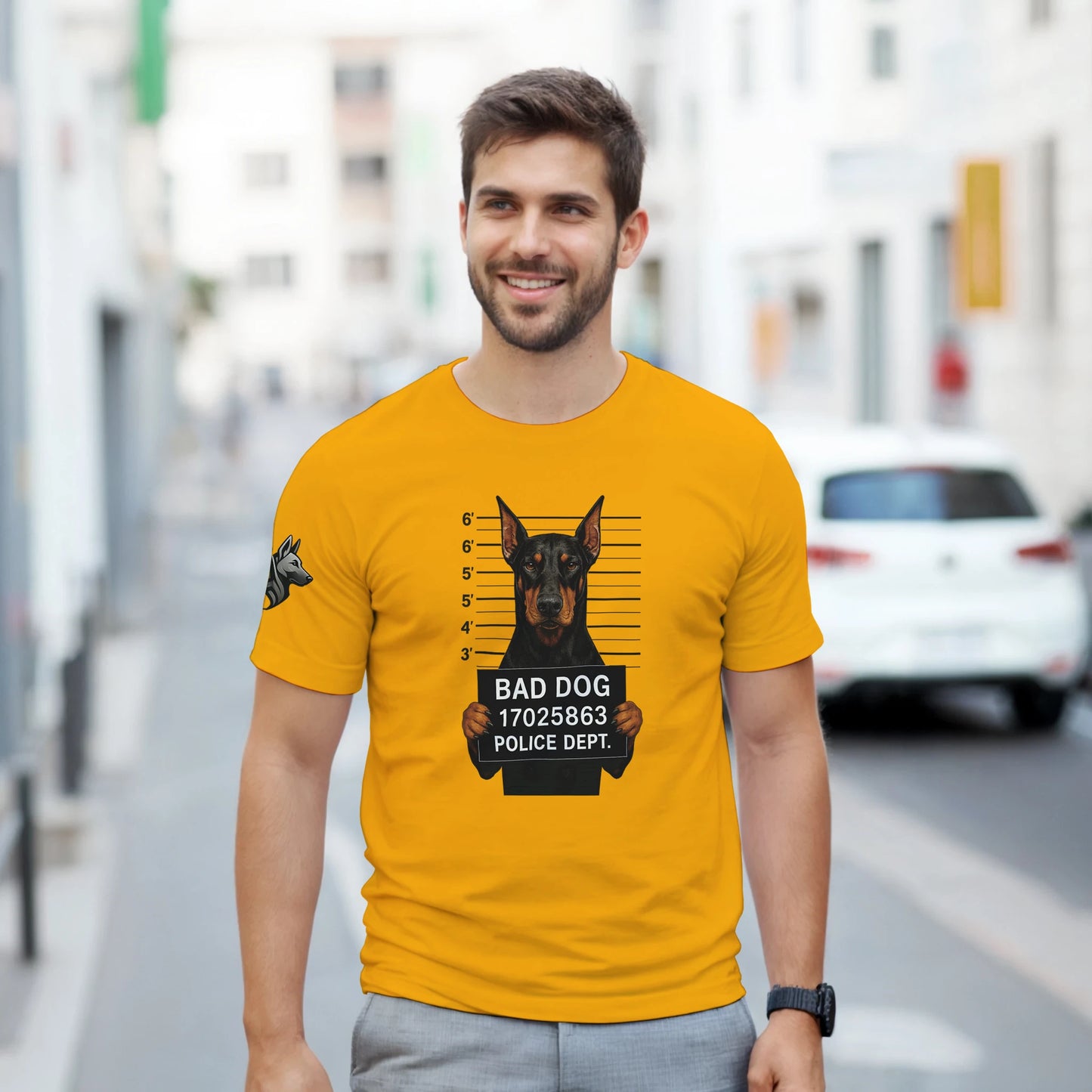 T-shirt adulte unisexe épais jaune ras du cou Bad dog Dobermann