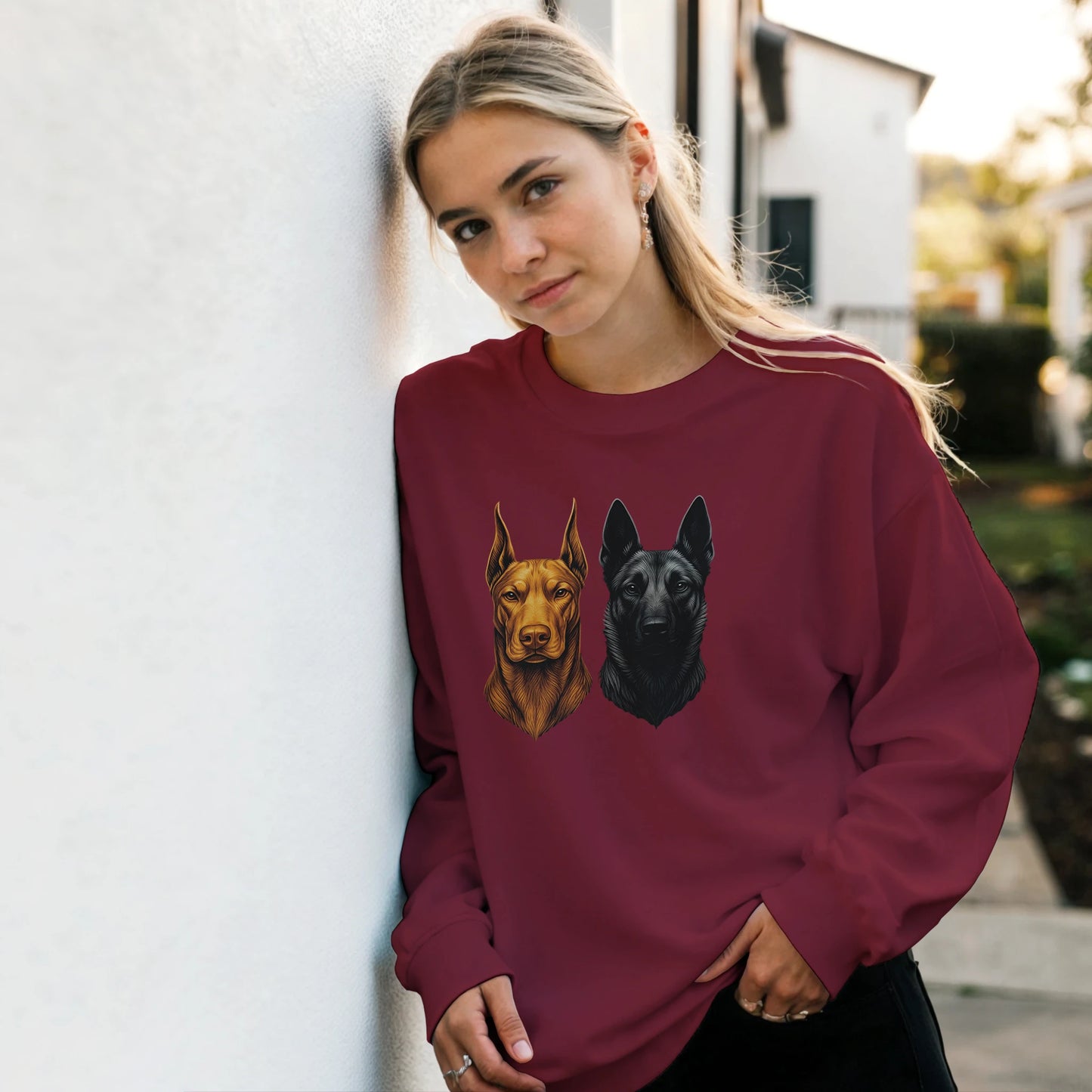 Sweat-shirt adulte unisexe classique ras du cou rouge tête Dobermann+Malinois