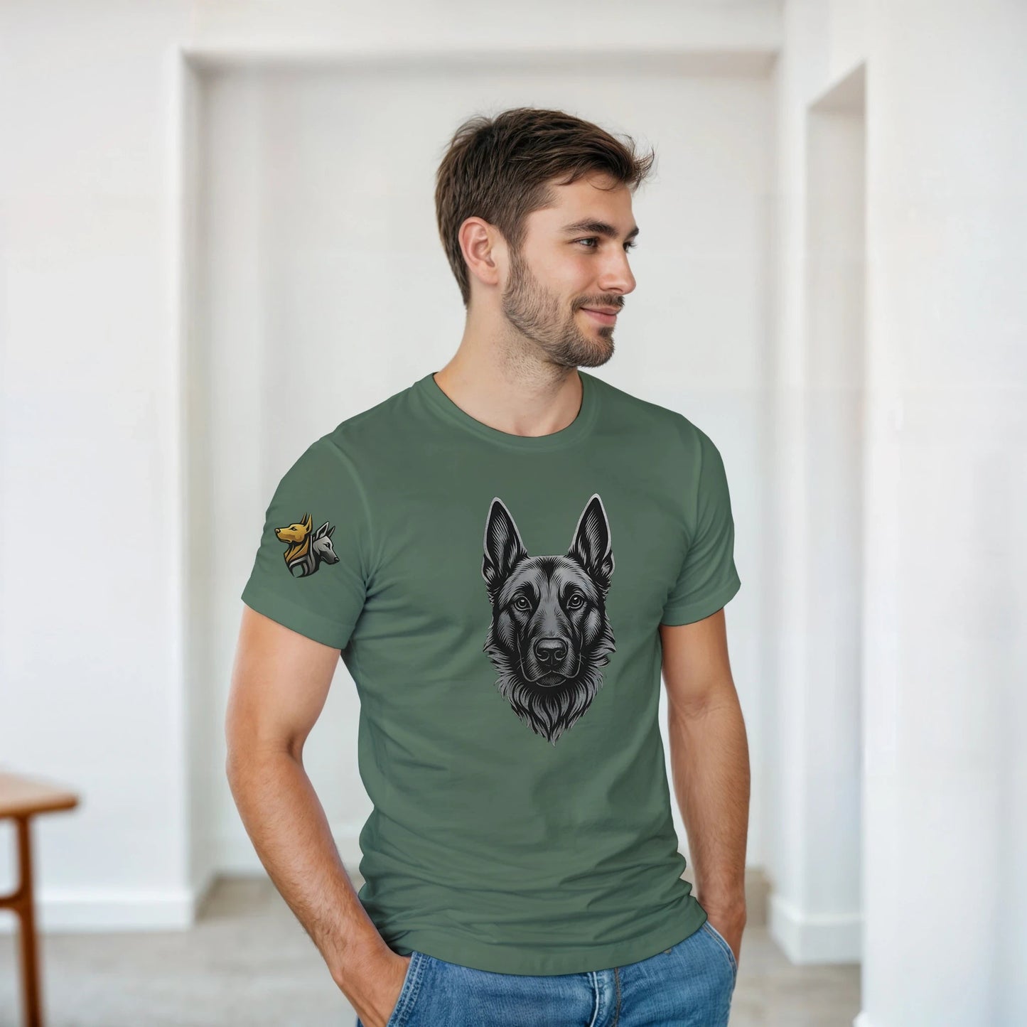 T-shirt adulte unisexe épais ras du cou vert tête Malinois argentée