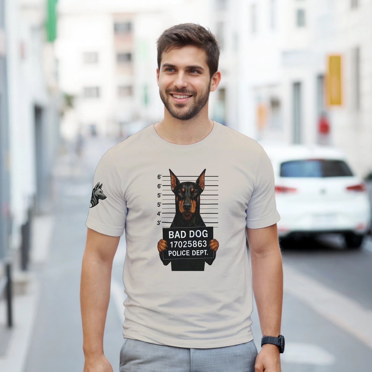 T-shirt adulte unisexe épais beige ras du cou Bad dog Dobermann