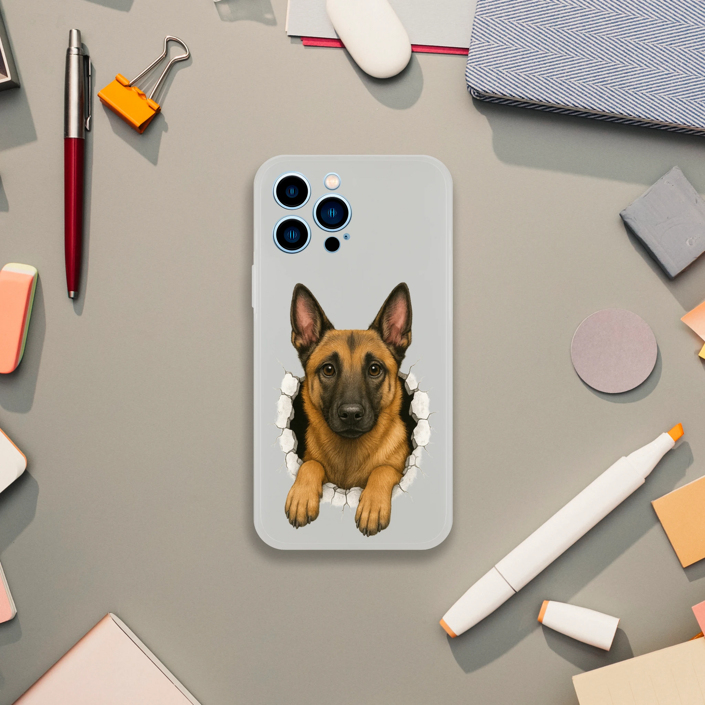 Coque pour Iphone Malinois trou mur2