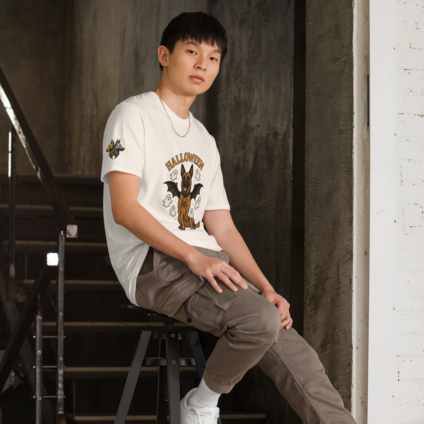 T-shirt Unisexe adulte beige Malinois Halloween