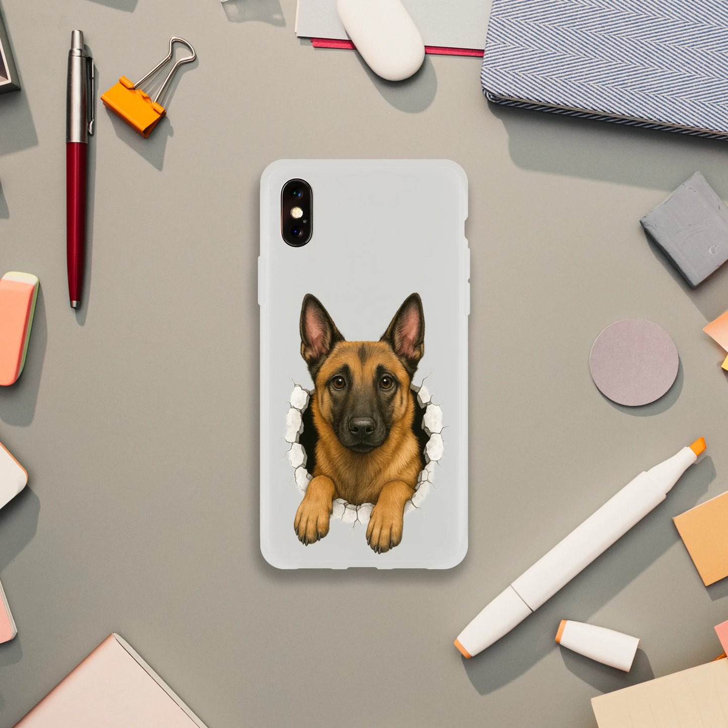 Coque pour Iphone Malinois trou mur2