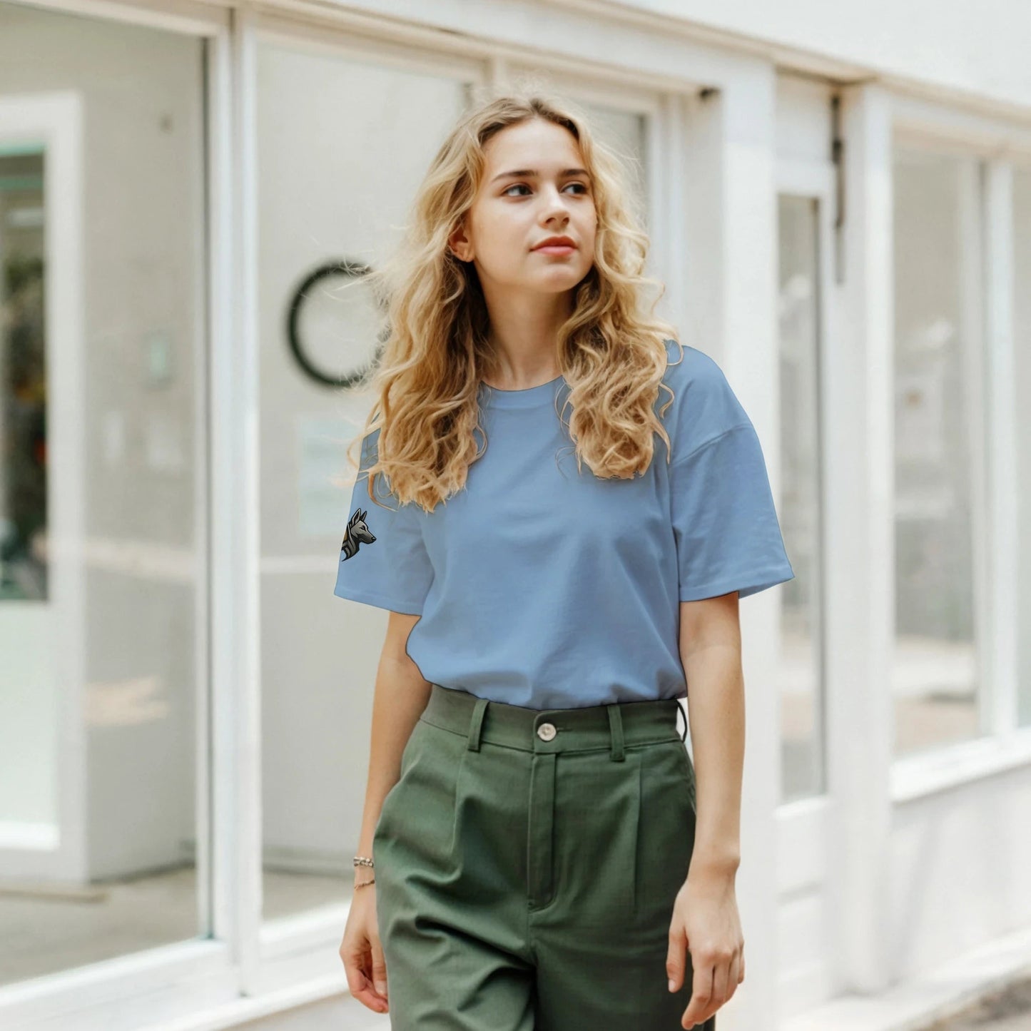 T-shirt adulte unisexe classique ras du cou avec logo sur manche droite MolossDesign