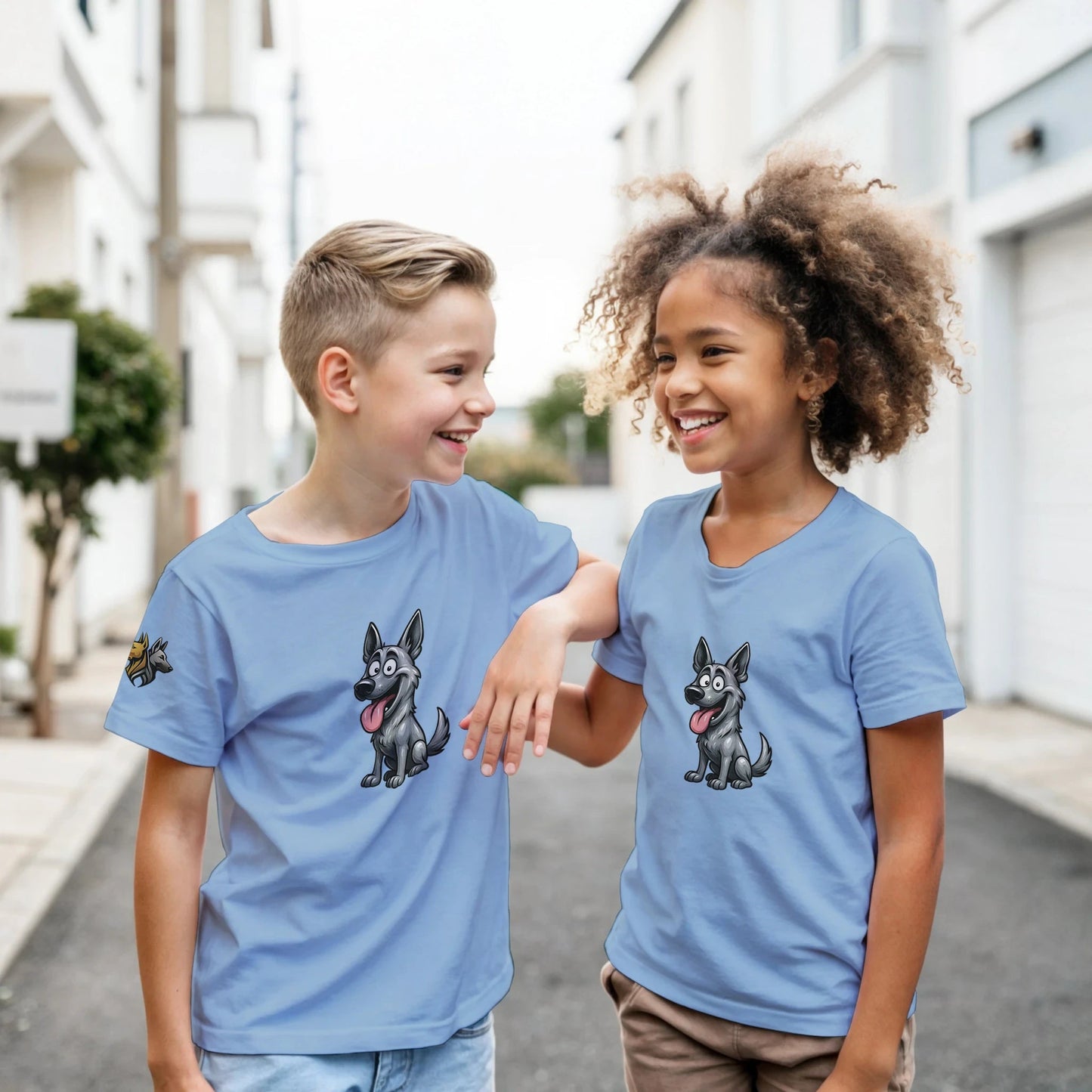 Marque MolossDesign | T-shirt enfant classique ras du cou Malinois humour1 avec logo sur manche droite MolossDesign