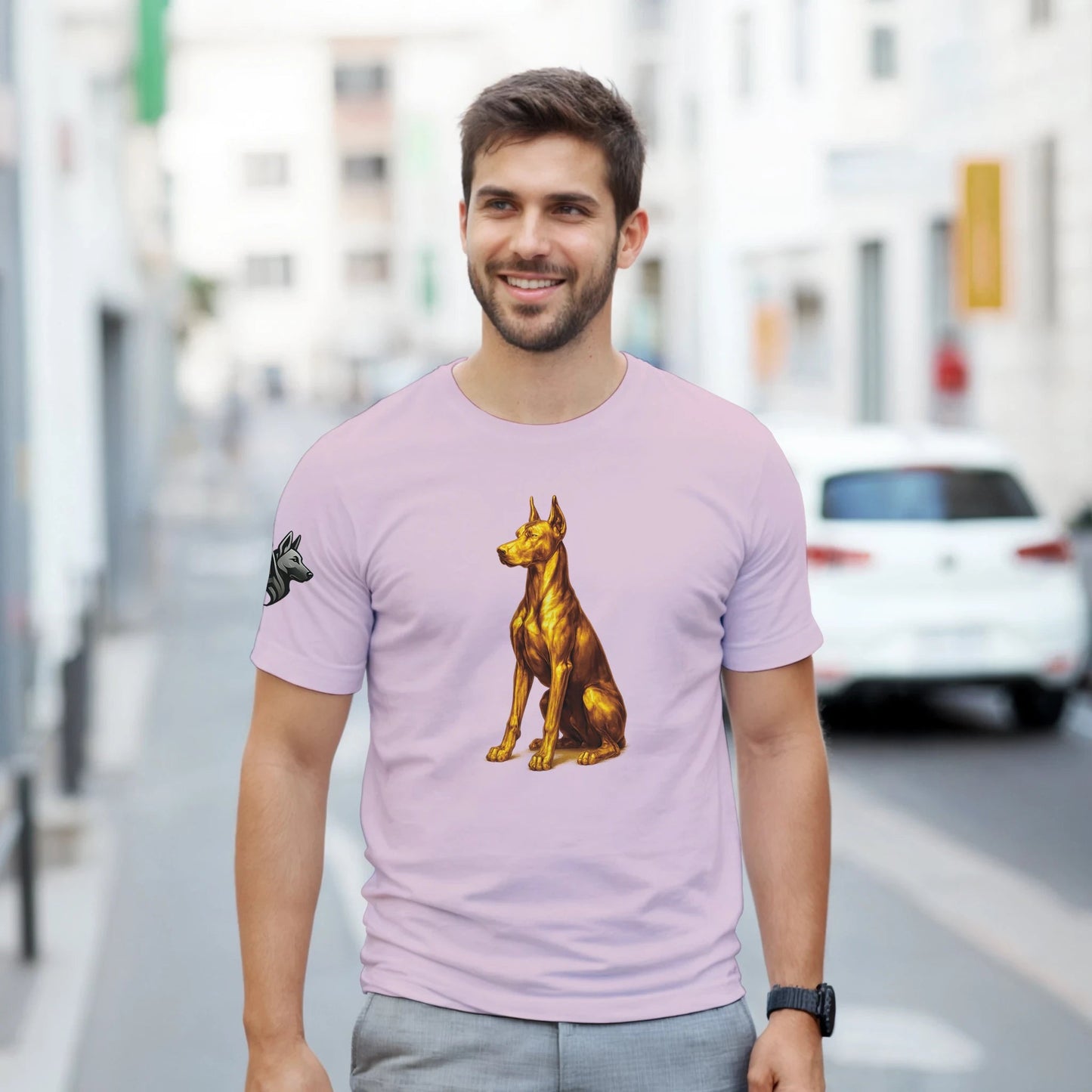 T-shirt adulte unisexe épais ras du cou rose Dobermann doré assis