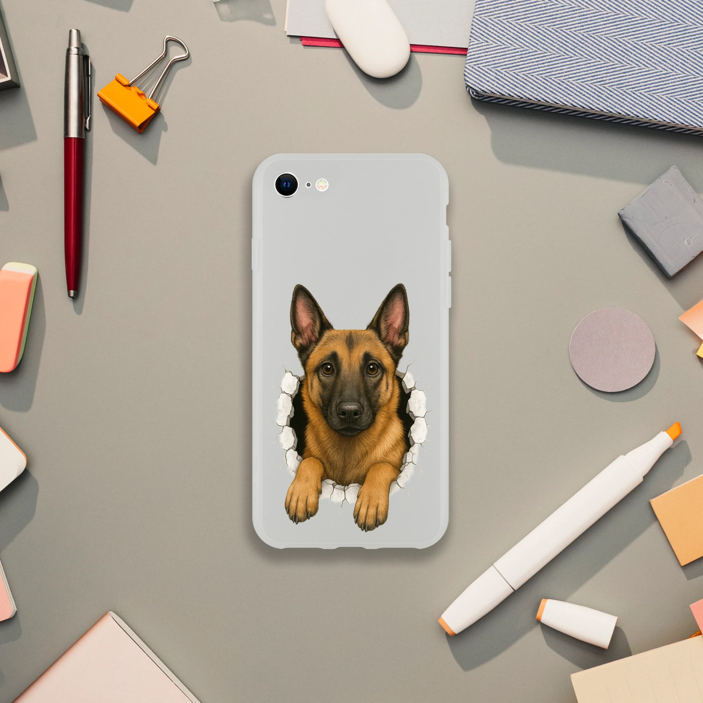 Coque pour Iphone Malinois trou mur2