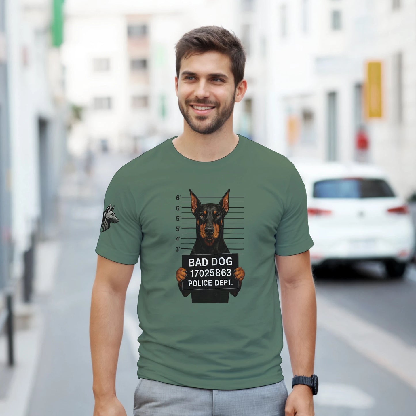 T-shirt adulte unisexe épais vert ras du cou Bad dog Dobermann 
