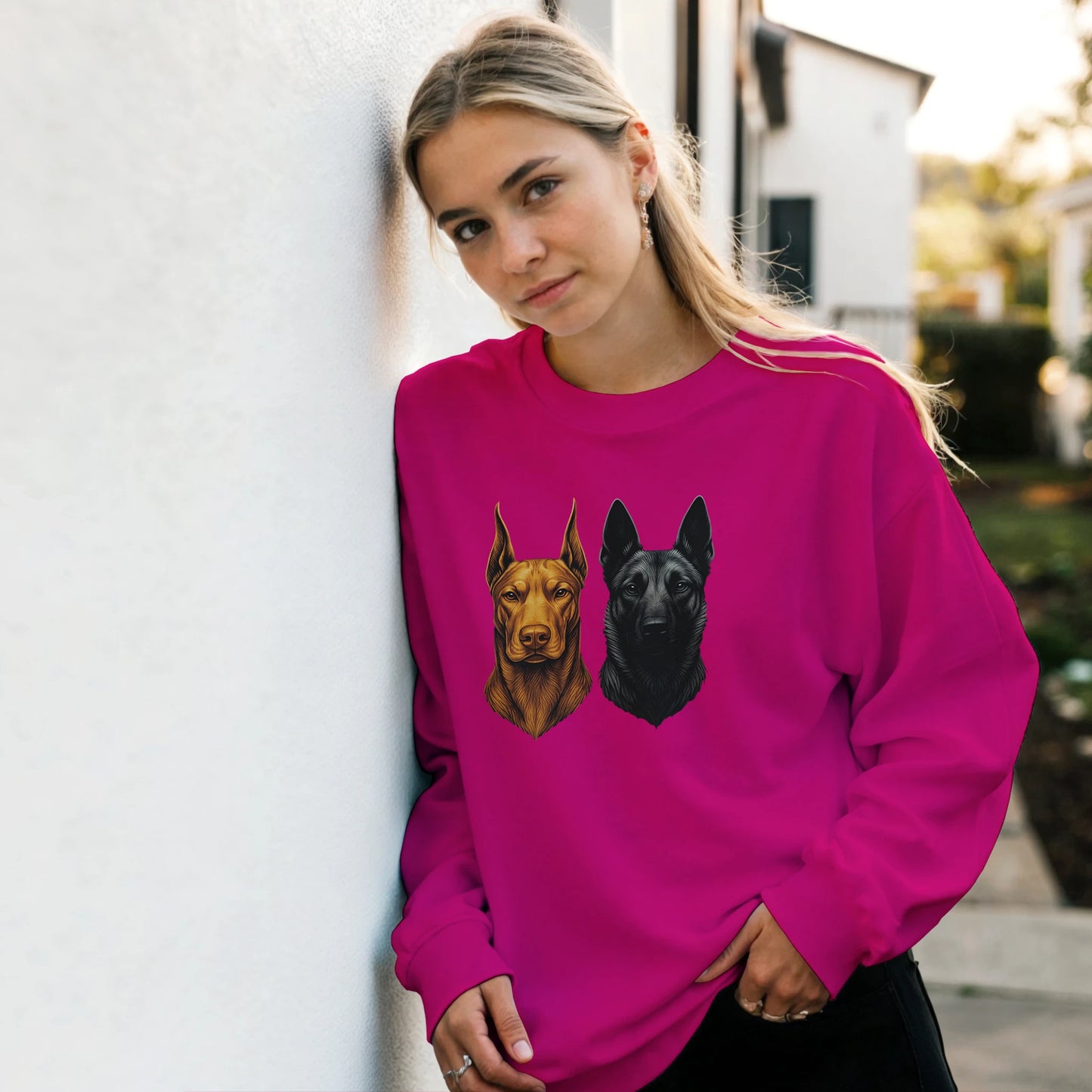 Sweat-shirt adulte unisexe classique ras du cou fuchsia tête Dobermann+Malinois