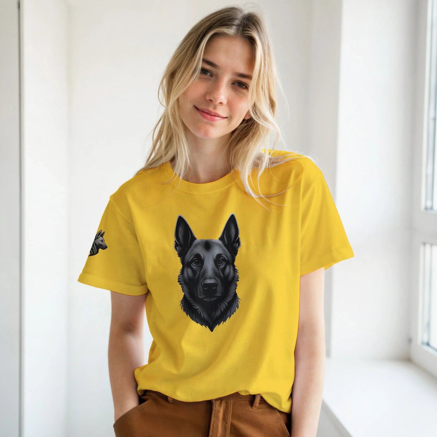 T-shirt adulte unisexe classique ras du cou jaune tête Malinois argenté