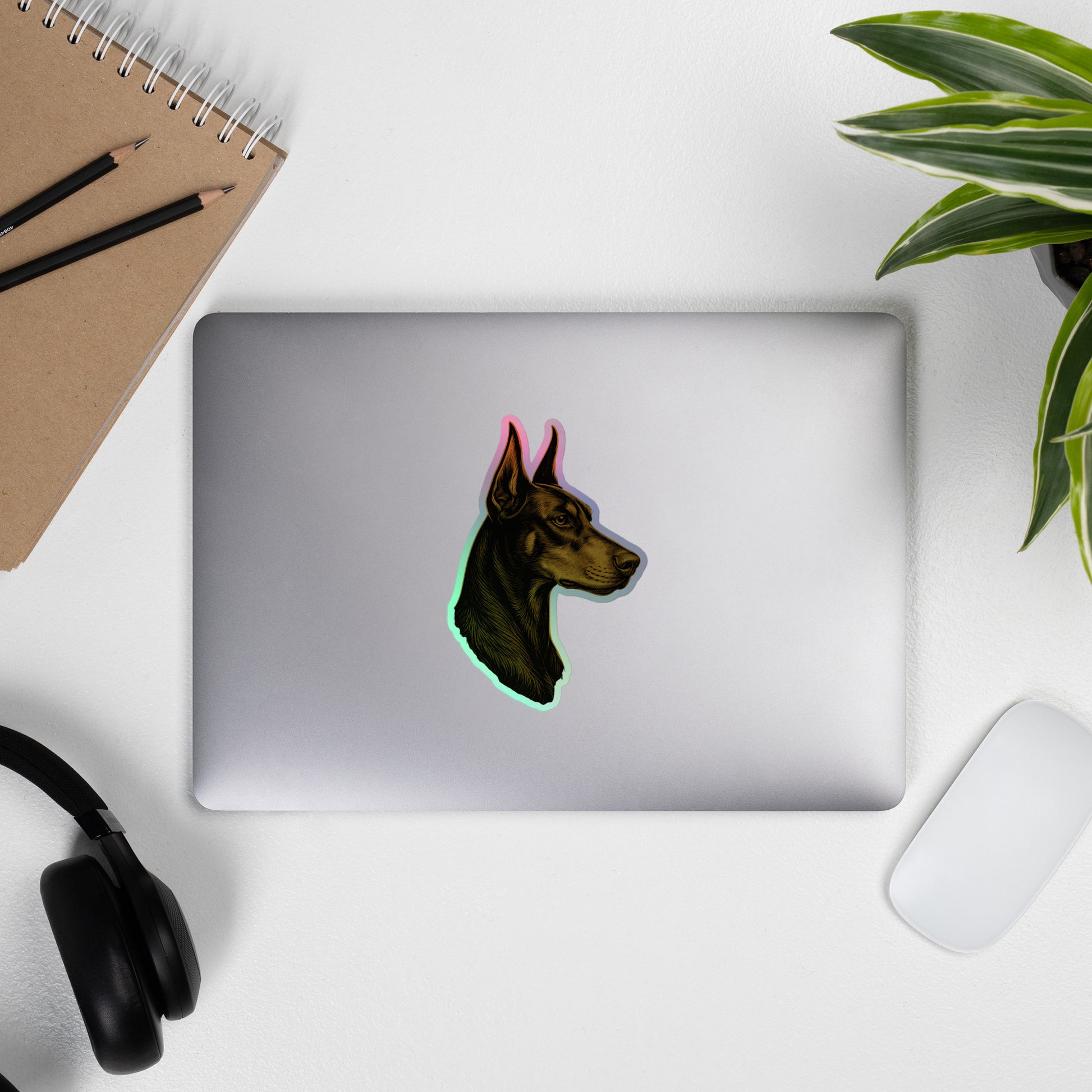 Autocollant holographique tête Dobermann marron